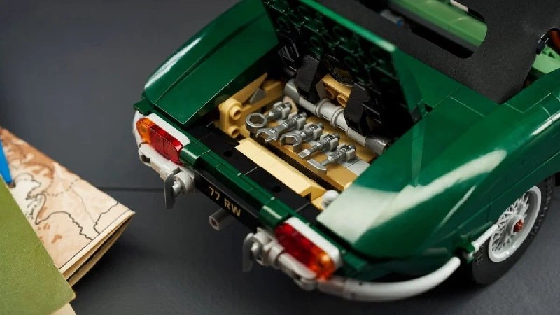 Lego выпустила конструктор Jaguar E-Type по мотивам легендарного заезда Lego выпустила конструктор Jaguar E-Type по мотивам легендарного заезда
