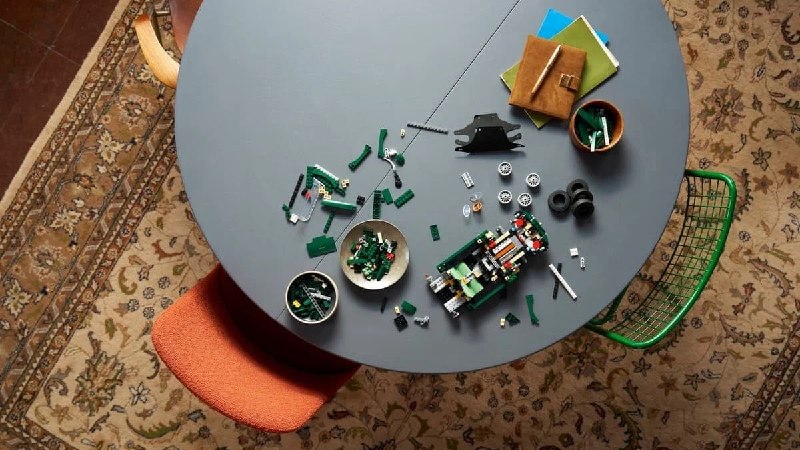 Lego выпустила конструктор Jaguar E-Type по мотивам легендарного заезда Lego выпустила конструктор Jaguar E-Type по мотивам легендарного заезда