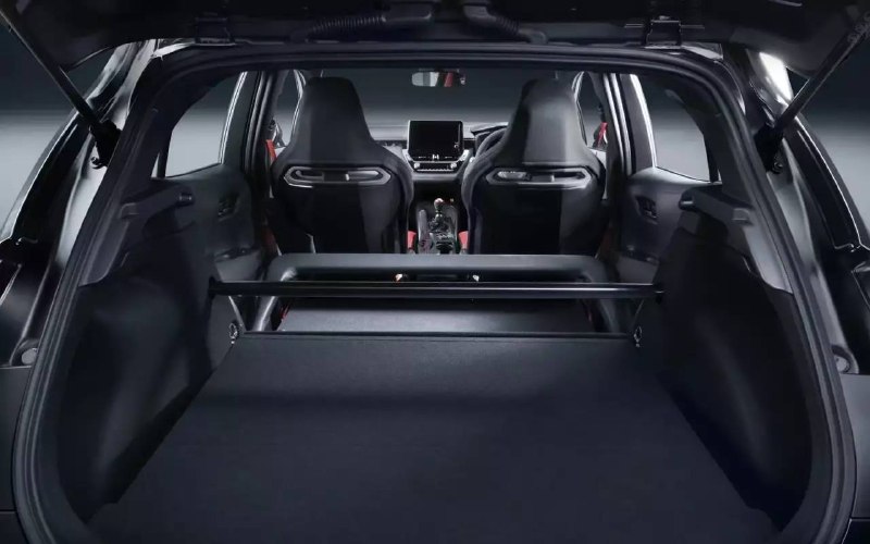 Toyota Corolla GRMN: самая дорогая и редкая версия модели за 5,1 млн рублей