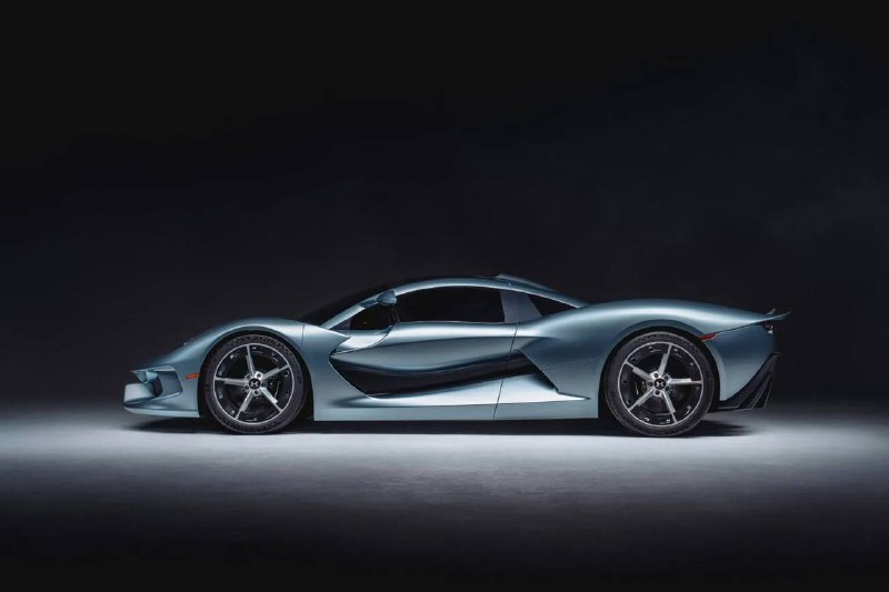 Hennessey Blackbird: гиперкар без единого экрана Hennessey Blackbird: гиперкар без единого экрана