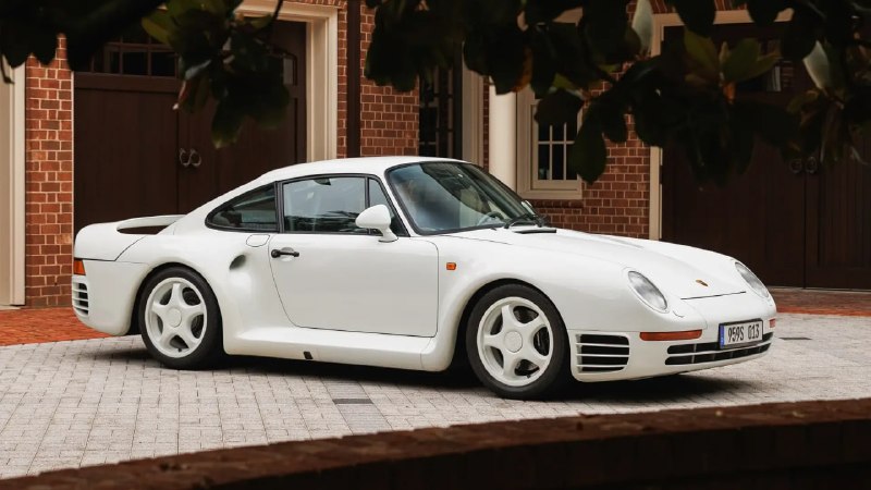 Редчайший Porsche 959 Sport оценили в 6 миллионов долларов на аукционе Редчайший Porsche 959 Sport оценили в 6 миллионов долларов на аукционе