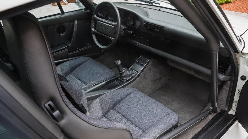 Редчайший Porsche 959 Sport оценили в 6 миллионов долларов на аукционе Редчайший Porsche 959 Sport оценили в 6 миллионов долларов на аукционе