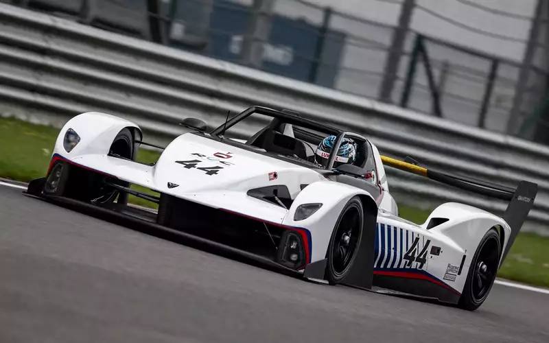 YADRO Motorsport выиграл четвёртый этап REC на Moscow Raceway после схода лидера