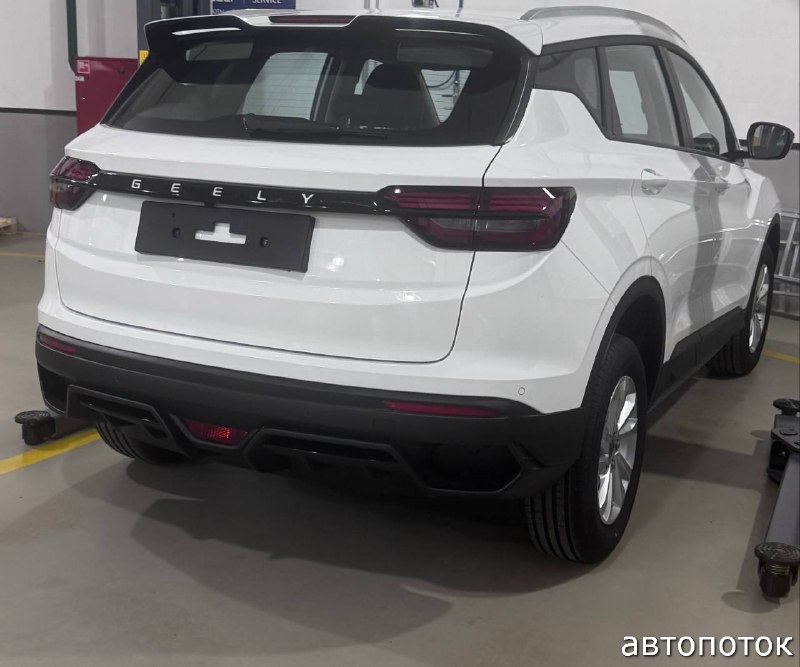 Geely Coolray выйдет на российский рынок с двигателем от Эмгранда Geely Coolray выйдет на российский рынок с двигателем от Эмгранда