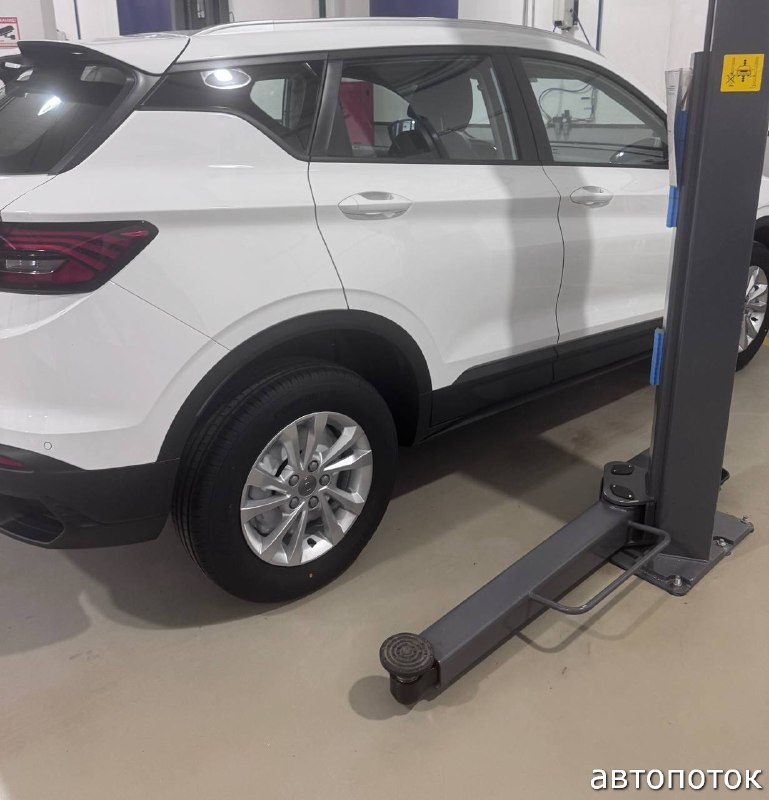 Geely Coolray выйдет на российский рынок с двигателем от Эмгранда Geely Coolray выйдет на российский рынок с двигателем от Эмгранда