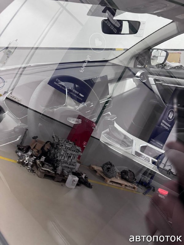 Geely Coolray выйдет на российский рынок с двигателем от Эмгранда Geely Coolray выйдет на российский рынок с двигателем от Эмгранда