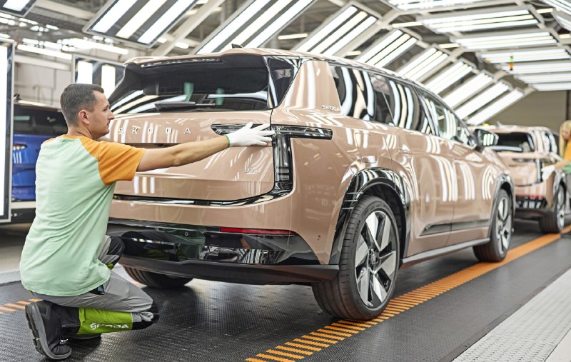 Skoda начала серийный выпуск флагманского электрокроссовера Peaq Skoda начала серийный выпуск флагманского электрокроссовера Peaq