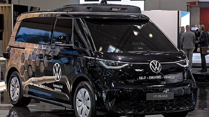 Volkswagen запустил беспилотные шаттлы в Гамбурге Volkswagen запустил беспилотные шаттлы в Гамбурге