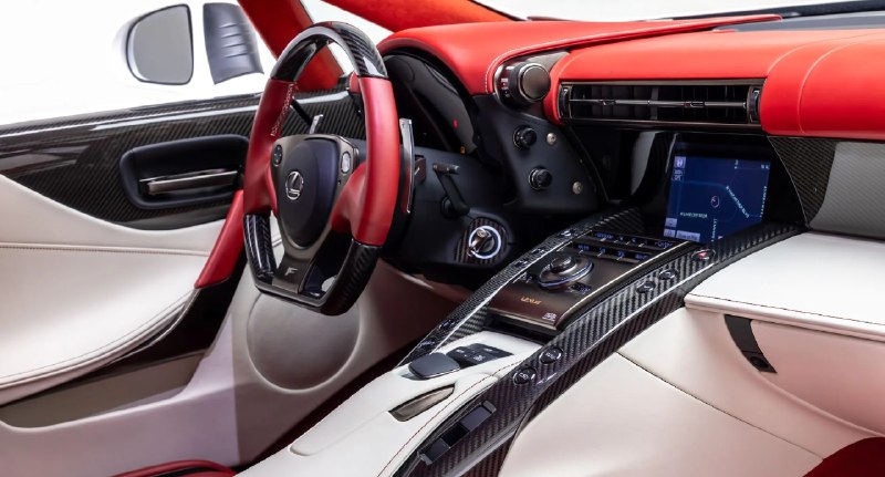 Редкий Lexus LFA с пробегом 116 км выставлен на продажу в США
