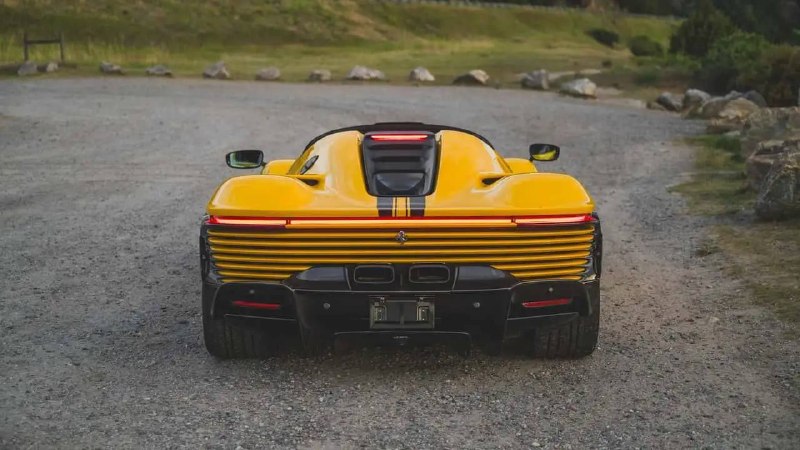 Семь Ferrari выставят на аукцион в Монтерее Семь Ferrari выставят на аукцион в Монтерее