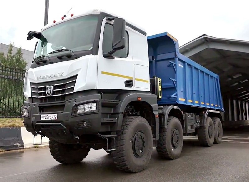 КАМАЗ запускает в серию полноприводный тягач КАМАЗ-65958 КАМАЗ запускает в серию полноприводный тягач КАМАЗ-65958