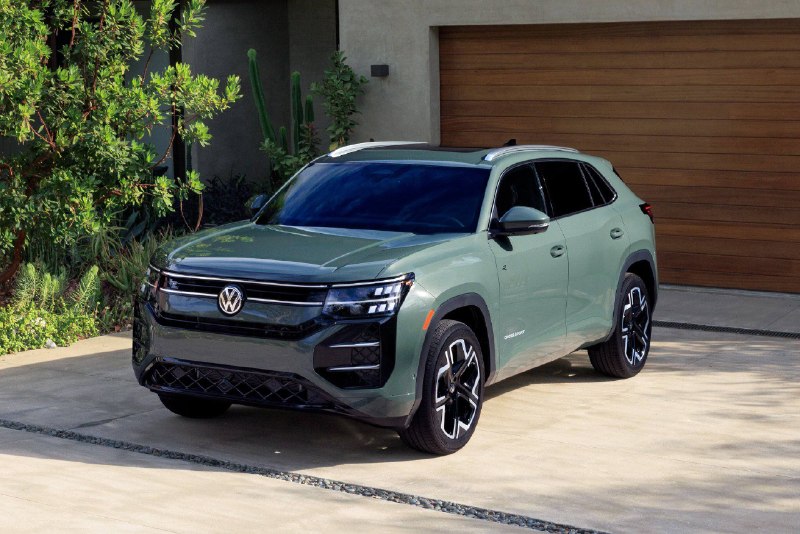 Volkswagen Atlas Cross Sport вышел на американский рынок: подробности и оснащение Volkswagen Atlas Cross Sport вышел на американский рынок: подробности и оснащение