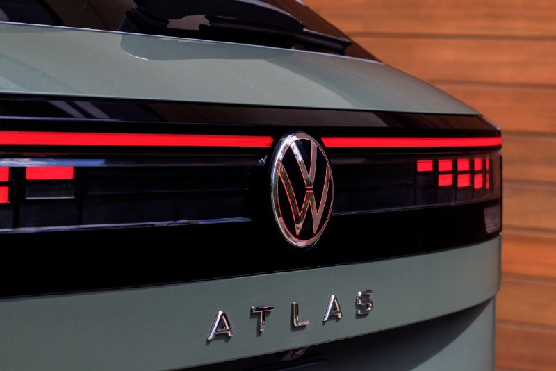 Volkswagen Atlas Cross Sport вышел на американский рынок: подробности и оснащение Volkswagen Atlas Cross Sport вышел на американский рынок: подробности и оснащение