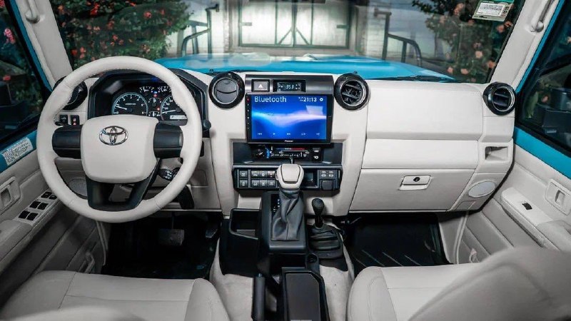 Toyota Land Cruiser 76: внедорожный тюнинг от Black Box 4x4 Toyota Land Cruiser 76: внедорожный тюнинг от Black Box 4x4