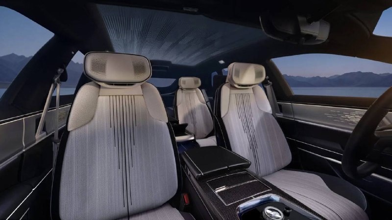 Cadillac представил уникальный электрокар Celestiq Night Test Cadillac представил уникальный электрокар Celestiq Night Test