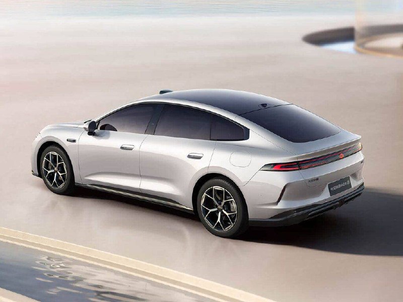 Гибрид Changan Qiyuan A06 за 2,2 млн рублей стал хитом в России