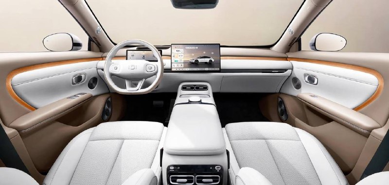 Гибрид Changan Qiyuan A06 за 2,2 млн рублей стал хитом в России