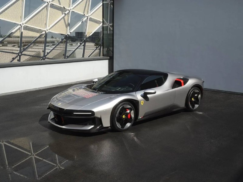 Ferrari показала уникальный суперкар CZ26 на базе SF90 Stradale