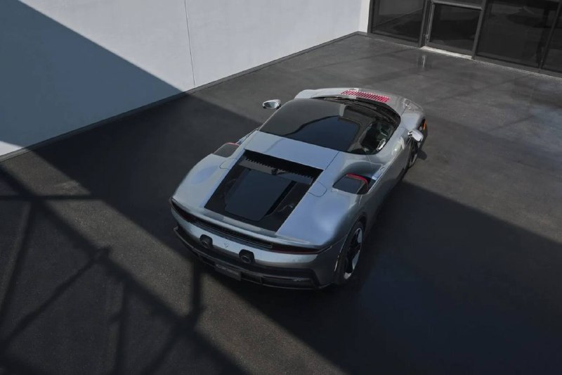 Ferrari показала уникальный суперкар CZ26 на базе SF90 Stradale