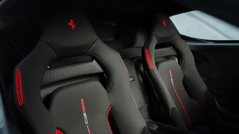 Ferrari представила уникальный гибридный суперкар CZ26 мощностью 1000 л.с. Ferrari представила уникальный гибридный суперкар CZ26 мощностью 1000 л.с.
