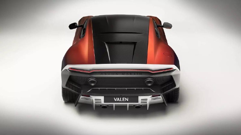 Представлен Aston Martin Valen: 850-сильный переднемоторный суперкар за 2 млн долларов Представлен Aston Martin Valen: 850-сильный переднемоторный суперкар за 2 млн долларов