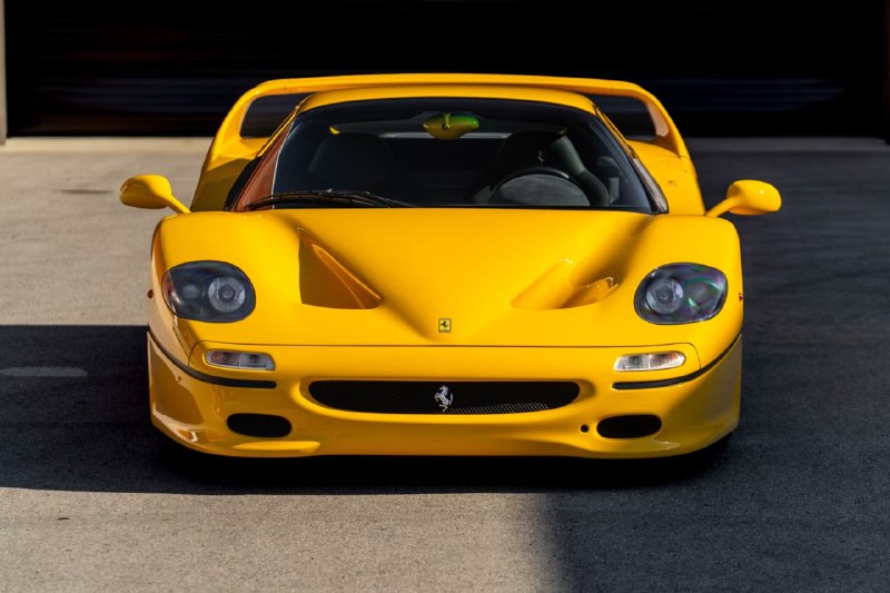 Ferrari F50 в жёлтом цвете продан за рекордные $14,6 миллиона Ferrari F50 в жёлтом цвете продан за рекордные $14,6 миллиона