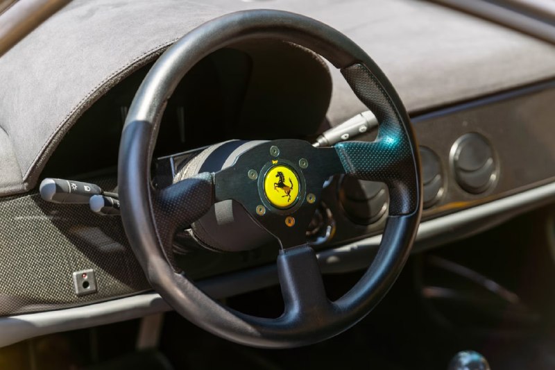 Ferrari F50 в жёлтом цвете продан за рекордные $14,6 миллиона Ferrari F50 в жёлтом цвете продан за рекордные $14,6 миллиона