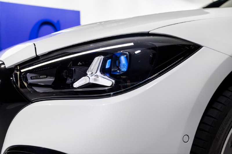 Mercedes-Benz C-класса пополнился версиями с ДВС Mercedes-Benz C-класса пополнился версиями с ДВС