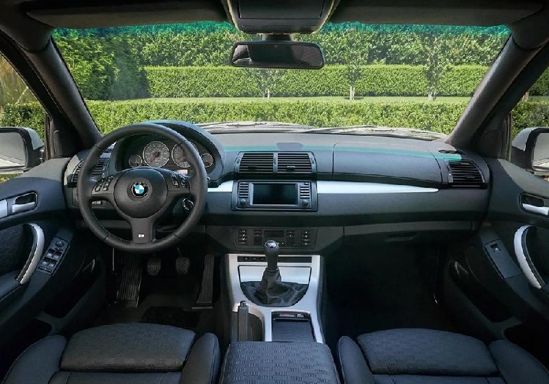 BMW и Kith создали уникальный X5 E53 с мотором V10 от M5 BMW и Kith создали уникальный X5 E53 с мотором V10 от M5