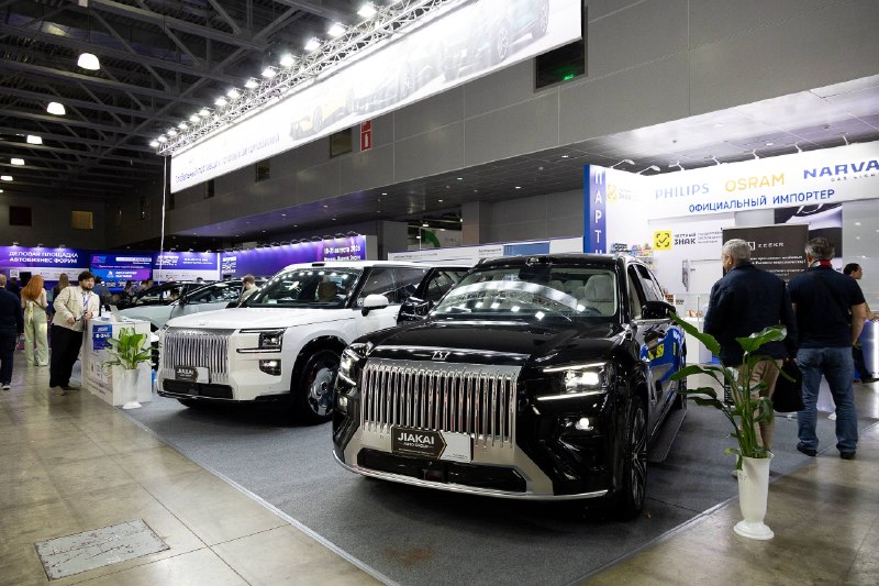 Премиальные Zeekr, Lotus и Audi приехали в Москву Премиальные Zeekr, Lotus и Audi приехали в Москву