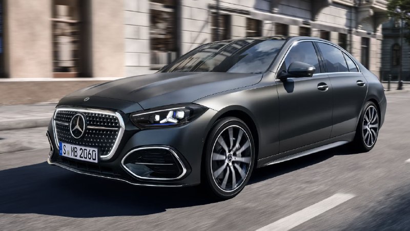 Mercedes-Benz представил обновленный C-Class с ДВС