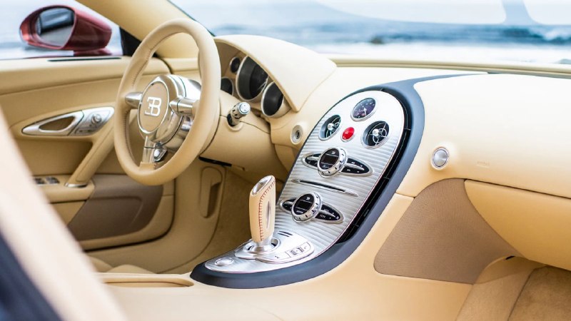Bugatti представила уникальный Veyron 20 Years — реставрация первого гиперкара