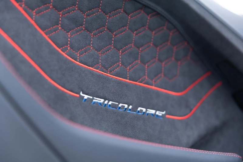 Lamborghini Temerario Tricolore: легендарная спецверсия вернулась спустя 15 лет