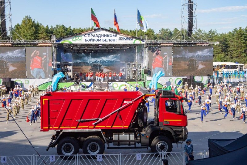 КАМАЗ усилил позиции на рынке грузовиков и получил отраслевые награды КАМАЗ усилил позиции на рынке грузовиков и получил отраслевые награды