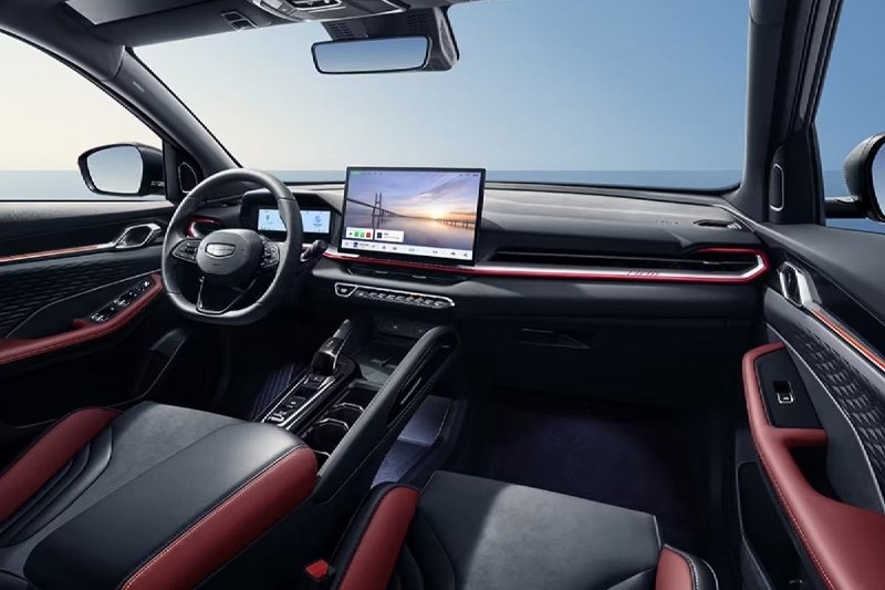 Geely Coolray подешевел в России с появлением комплектации «Спорт» Geely Coolray подешевел в России с появлением комплектации «Спорт»