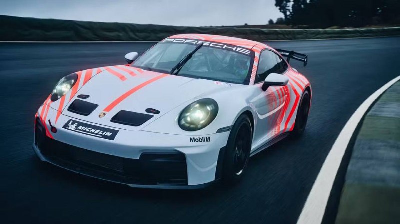 Porsche представила самый доступный гоночный 911 Challenge за $275 тысяч