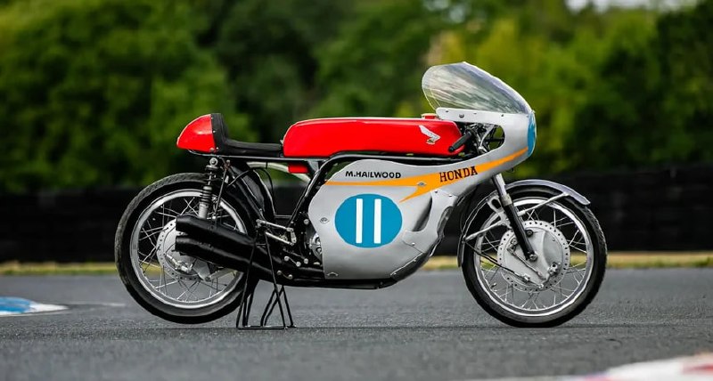 60-летняя Honda RC173 может стать самым дорогим мотоциклом в истории 60-летняя Honda RC173 может стать самым дорогим мотоциклом в истории