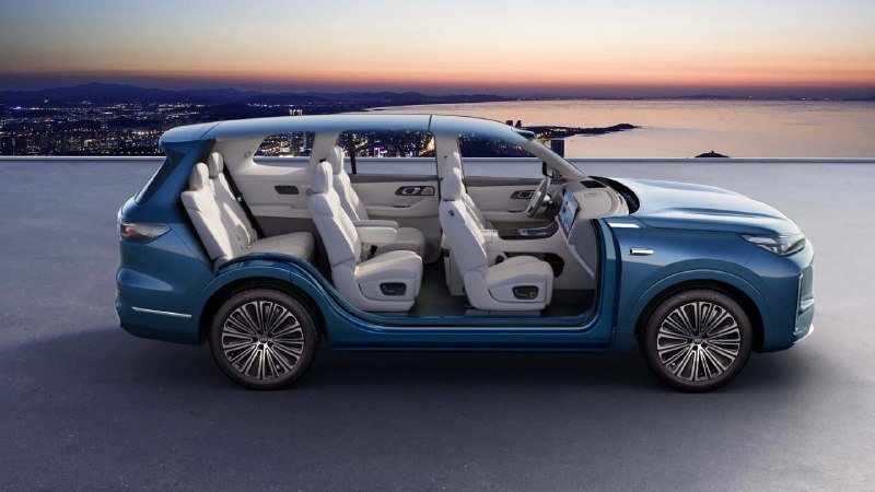 Geely Galaxy M9 прошел испытания 70-градусной жарой перед стартом продаж в России Geely Galaxy M9 прошел испытания 70-градусной жарой перед стартом продаж в России