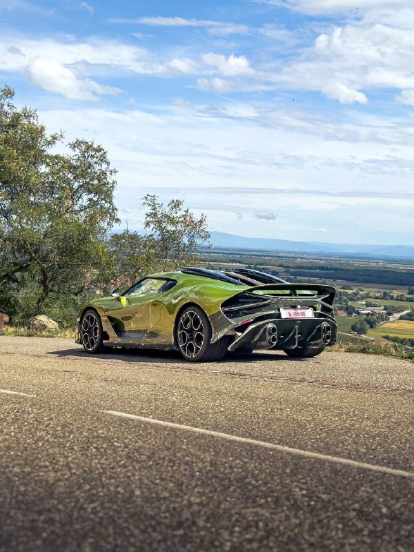 Bugatti Brouillard: единственный гиперкар за 10 миллионов евро Bugatti Brouillard: единственный гиперкар за 10 миллионов евро