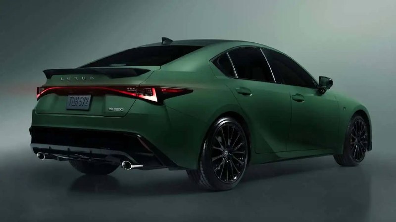 Lexus IS 350 F Sport: прощальная лимитированная серия Envious Lexus IS 350 F Sport: прощальная лимитированная серия Envious