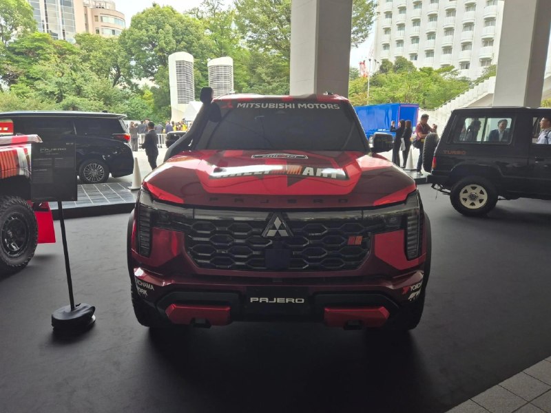 Mitsubishi показала концепт Pajero в стиле Ralliart Mitsubishi показала концепт Pajero в стиле Ralliart