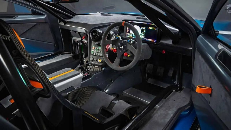Jensen вернулась спустя 50 лет: новый Interceptor GTX с V8 и механикой Jensen вернулась спустя 50 лет: новый Interceptor GTX с V8 и механикой