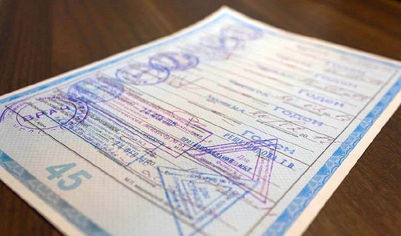 Электронные медсправки для ГИБДД: бумажные отменят с 2027 года
