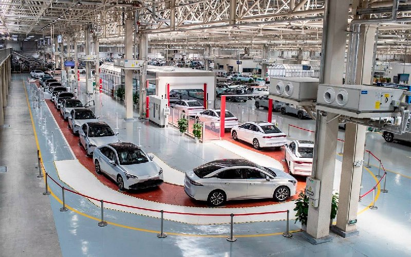 Китай ужесточает стандарты из-за слишком быстрой разработки автомобилей