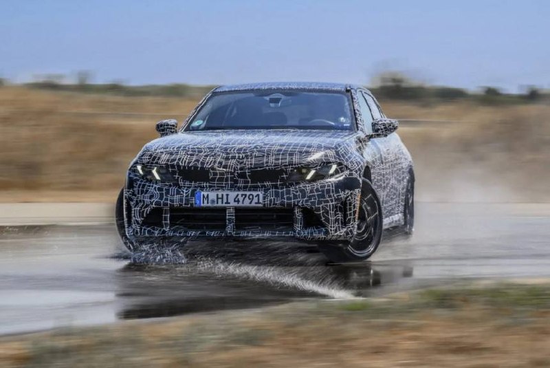 BMW готовит топливную «трешку» с режимом дрифта и мощностью до 443 л.с.