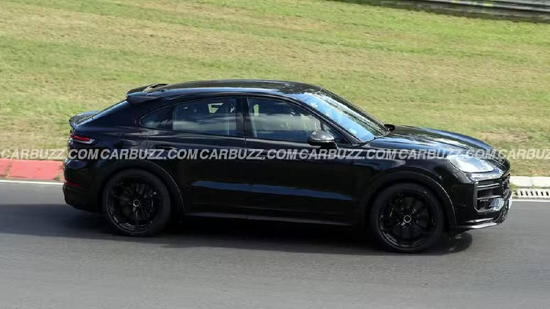 Porsche Cayenne Turbo GT Weissach: шпионские фото самого спортивного кроссовера Porsche Cayenne Turbo GT Weissach: шпионские фото самого спортивного кроссовера