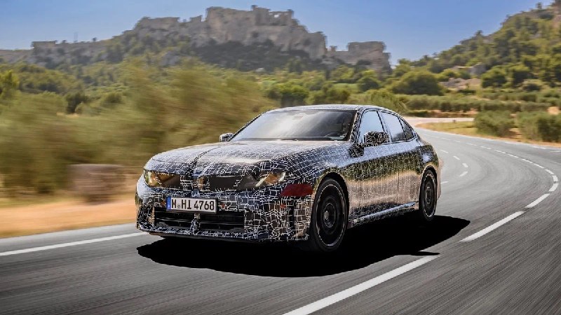 BMW показала новую бензиновую «трёшку»: 443 л.с. и дрифт-режим BMW показала новую бензиновую «трёшку»: 443 л.с. и дрифт-режим