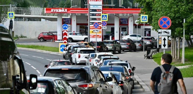 Отдельные колонки для такси на АЗС: почему это необходимо и что мешает