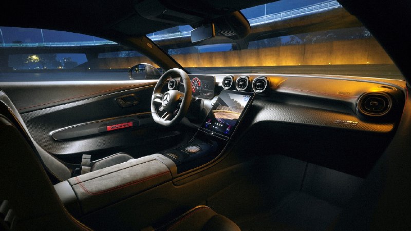 Mercedes-AMG представила 646-сильное купе CLE 646 Spezialanfertigung на заднем приводе Mercedes-AMG представила 646-сильное купе CLE 646 Spezialanfertigung на заднем приводе