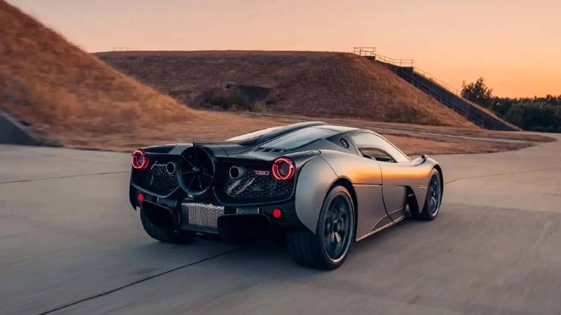 Gordon Murray T.50 с пробегом 62 мили выставили на аукцион Gordon Murray T.50 с пробегом 62 мили выставили на аукцион